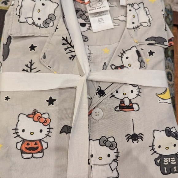 Pottery Barn teen Hello Kitty Glow-in-the-Dark Loose Fit Cotton Pajamas W Sz XS - Picture 2 of 14